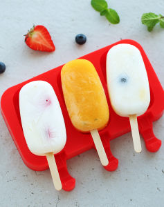 แม่พิมพ์ ice cream แบบใช้ไม้ลายน่ารัก แถมฟรีไม้ไอติม 50 ไม้