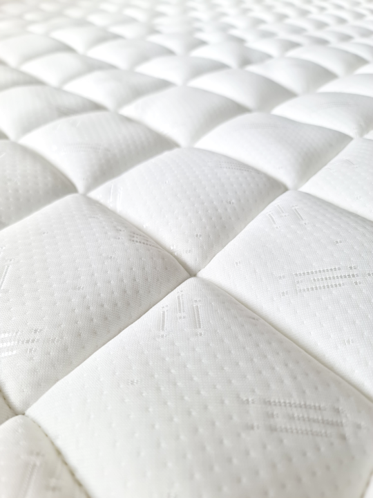 Deoketti%20Extra%20Comfort%20Mattress%20Topper%202"%20-%20Image%206