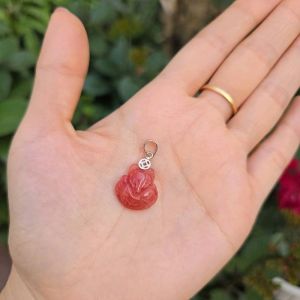 Q2391 Mặt dây chuyền hồ ly Thạch Anh Tóc Đỏ cộng sinh Ưu Linh Hồng Đào 14x16mm móc bạc Hỏa và Thổ - Phong Thuỷ TUDO P