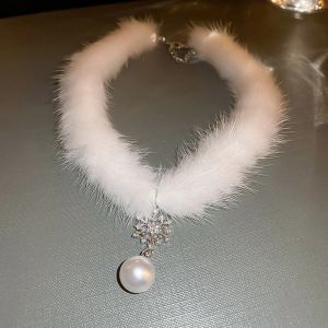 X.Z.MOONLIGH Snowflake Pearl Choker Necklace Winter Cute Sweet Feather Plush Necklace Christmas Party Choker Necklace Jewelry Gift