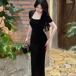 Váy body nữ dáng dài ôm nhúm eo che bụng dưới cực đỉnh d121 đầm body cổ vuông sang chảnh dễ phối mặc đi chơi đi tiệc MINMIN