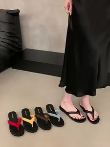 [Free Shipping] Minimalist Flip-Flop Beach Vacation Sandals 2025 Summer Versatile Color-Blocked Flat Flip-Flops For Women To Wear Outside