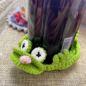 GROCERIY Creative Crochet Squirrel Coasters Pressable Non-Slip Woven Frog Coaster Multi Functional Funny Water Cup Mat Home Decor