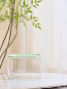 ตู้แช่ตู้เย็นพลาสติกเย็นภาชนะเครื่องดื่มกันรั่วพร้อมก๊อกค็อกเทลกาต้มน้ำน้ำผลไม้เหยือกน้ำตู้เย็น