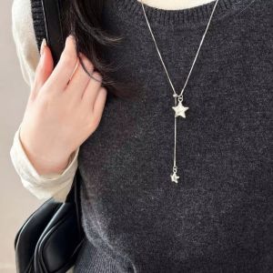 BESTITIT Chiều Dài Dài Dây chuyền  dây chuyền hình ngôi sao. Thiết kế không đối xứng. Bạc Dây chuyền áo len Thời trang Chi tiết tua rua Dây chuyền mắt xích rắn Dành cho cả nam và nữ.
