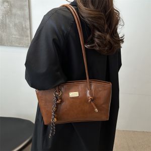 【Ready Stock】Leather Tote Bag Large Capacity Commute Shoulder Underarm Bags Wedding Bag for Woman Trendy