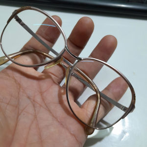 Gọng mắt kính cao cấp Nhật nữ SOERER 775 Titan ngang 126mm kính lão second hand đã qua sử dụng