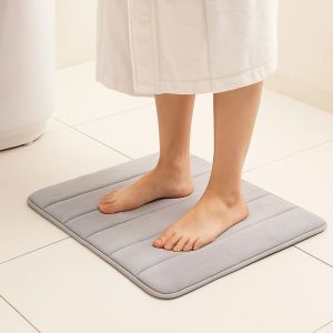 QUA 3pcs/Set Absorbent Bath Mat Set Soft Non-slip Bathroom Rug Comfortable Non Slip Shower Toilet Mats Bathroom