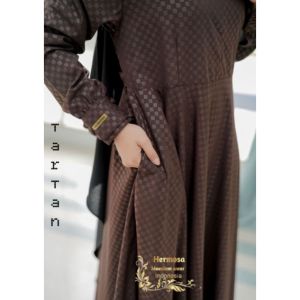 Gamis hermosa embos bahan wolfis premium motif tartan warna coklat tua-gamis syari coklat tua umbrella