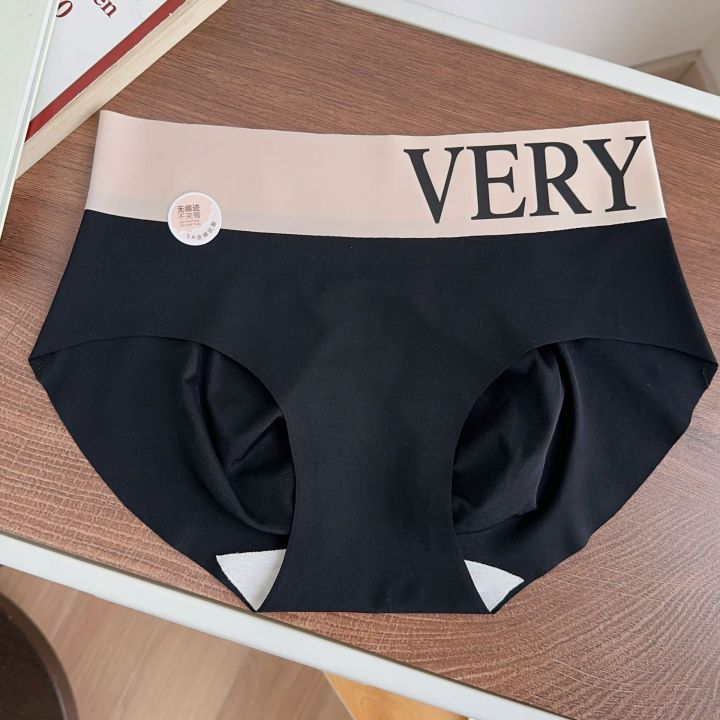 Qu%E1%BA%A7n%20L%C3%B3t%20N%E1%BB%AF%20N%C4%83ng%20%C4%90%E1%BB%99ng%20-%20B.Lingerie%20-%20Image%209