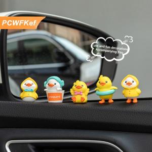 【PCWFKef】 6PCS sáng tạo phim hoạt hình hình con vịt nhỏ mô hình trang trí dễ thương vịt nhỏ màu vàng xe trung tâm giao diện điều khiển đồ trang trí phụ kiện
