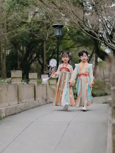 ฮั่นฟูสำหรับเด็กชายและเด็กหญิง สไตล์ฤดูร้อน 2024 ชุดจีนโบราณสไตล์ใหม่สำหรับเด็ก ชุดถัง ชุดการแสดงแบบดั้งเดิมสำหรับฤดูร้อน