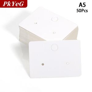 [COD] PkYeG การ์ดแสดงผลต่างหูกระดาษแข็งกลม50ชิ้นป้ายแขวนเครื่องประดับกระดาษคราฟท์เปล่าสำหรับต่างหูหมุดหูขายบรรจุภัณฑ์