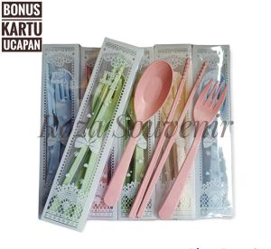 SOUVENIR PERNIKAHAN SENDOK SET 3IN1 (SENDOK+GARPU+SUMPIT) KEMAS MIKA ISI 50 PCS
