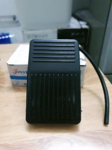 Công Tắc Bàn Đạp Chân TFS-01 vỏ nhựa 250V/10A