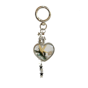 Sea Theme Heart Charm Featuring Delicate Shells And Movable Tassels Decoration Handmade Beach Theme Keychain Pendant