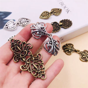 Gnker 4PCS Gold Cloak Clip Slim Dress Belt Clip Scarf Pin Brooch - Ornate Filigree Design - Versatile Fashion Accessory - Elegant Jewelry Piece