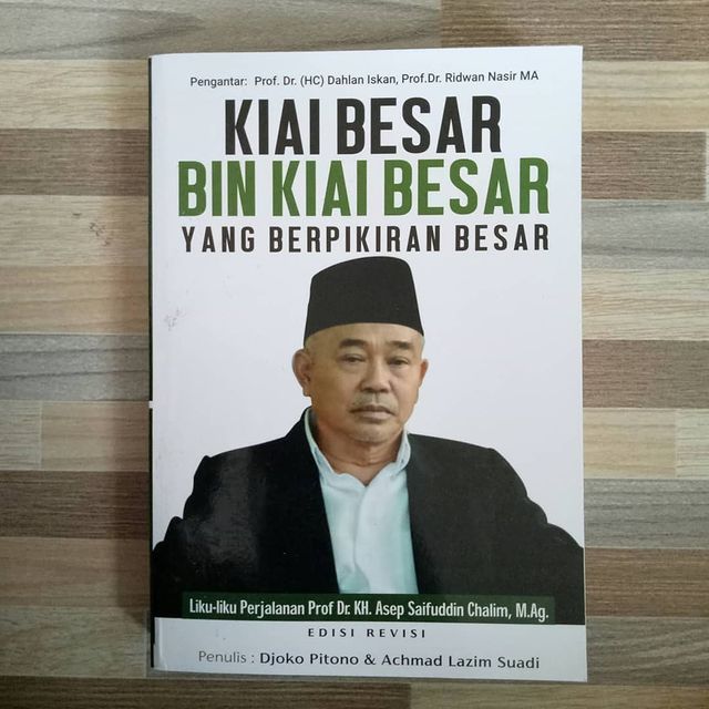 Busty ayol bilan ochiq porno