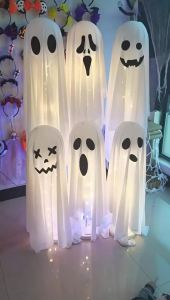 Halloween decorations: glowing ghost figurine for the front door haiioween Halloween decorations for the garden