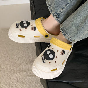 Zishop ราคาถูก รองเท้าแตะแฟชั่นหัวโต น้ำหนักเบาทรงสวยสวมสบาย สีสันน่ารักมาก ใส่ได้ทุกวัย ใส่เที่ยวใส่เล่นได้หมด มีคู่นี้ครบจบเลยน๊าา ฟรีตัวการ์ตูนชุดน่ารักๆ รุ่นนี้คุ้มมาก กดสั่งในตะกร้าได้เลยจ้า