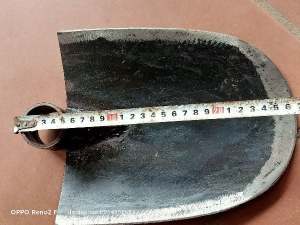 Cuôc đất hiệu con gà siêu sắc bén làm abwngf thép nhíp xe xịn