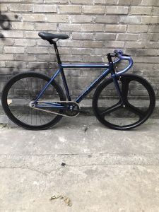 (CHAT VỚI SHOP TRƯỚC KHI ĐẶT HÀNG) Xe đạp fixed gear Tsunami 100 màu xanh bánh trước 3 đao mới 100%