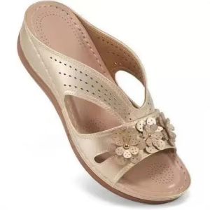 [Free Shipping] 2025 Summer New Arrival Plus Size WomenS Shoes WomenS Wedge Flower Beach Sandals WomenS Slippers