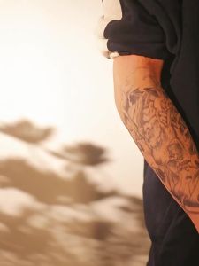 Eagle Herbal Semi-Permanent Tattoo Sticker Waterproof Long-Lasting for Men and Women Arm Back of Hand Chest Raptor Realistic Tattoo