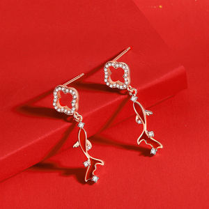 Viviann Original sterling silver Four leaf Grass Red Koi Earrings Female Sterling Silver Vintage New Chinese New Year Earrings Fish Red Enamel Stud Earrings for Women 925 Sterling Silver Spring Koi Ear Studs Festival Silver Fashion Jewelry