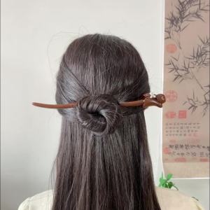 可爱兔子小桂花金丝檀木质簪子送女朋友马面裙丸子头盘发发钗头饰Cute Rabbit Little Osmanthus Golden Sandalwood Wooden Hairpin as a Gift for Girlfriend Horse Face Skirt Meatball Head Woven Hair Hairpin Headaccessory