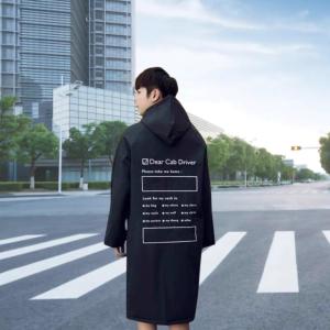 Áo Mưa Măng Tô Dáng Dài Phong Cách Hàn Quốc – In Chữ Sau Lưng “Dear Cab Driver” Chống Ướt Toàn Thân