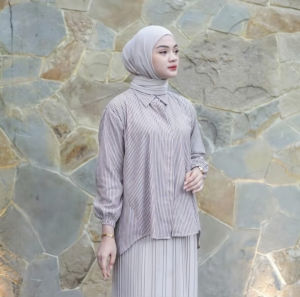 Blouse Stripe Salur Kekinian Katun Premium Atasan Wanita Terbaru