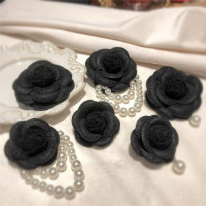 Hmeme เข็มกลัดคาเมลเลียหลากสีสำหรับผู้หญิงย้อนยุคสีขาวสีดำสีแดงสีชมพูผ้าพันคอขนสัตว์หัวเข็มขัดไข่มุกสำหรับเด็กผู้หญิงเครื่องประดับที่สง่างาม