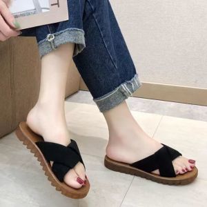 Fashionable & Versatile Flip-Flops for Women: A Guide to Stylish Summer Footwear