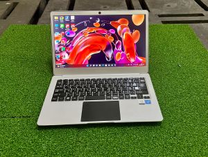 โน๊ตบุ๊ต มือสองสภาพดี THIRDWAVE lntel (R) Celeron (TM) N4000 Cpu  1.10 ghz 1.10 ghz SSD 64 Gb จอ 14 นิ้ว มีกล้องหน้า windows 11 pro