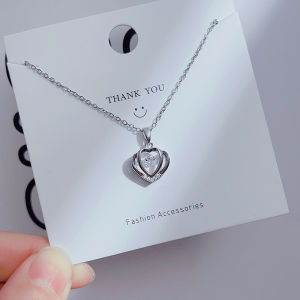 Elegant womens accessories unique and delicate necklace simple and stylish four-leaf clover pendant collarbone chain neck jewelry