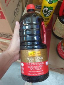 Nước Tương Đậu Nành Thượng Hạng Lee Kum Kee 1.75L/ Selected Light Soy Sauce