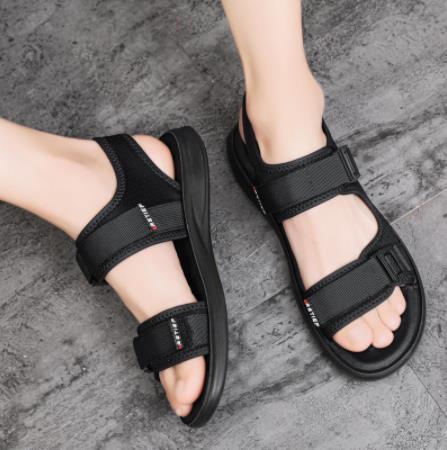 Fashion%20men%20and%20women%20sandals%20for%20%20two%20straps%20Korean%20Style%20summer%20breathable%20beach%20sandal%20black%20rubber%20shoes%20size%2036-45%20-%20Image%206