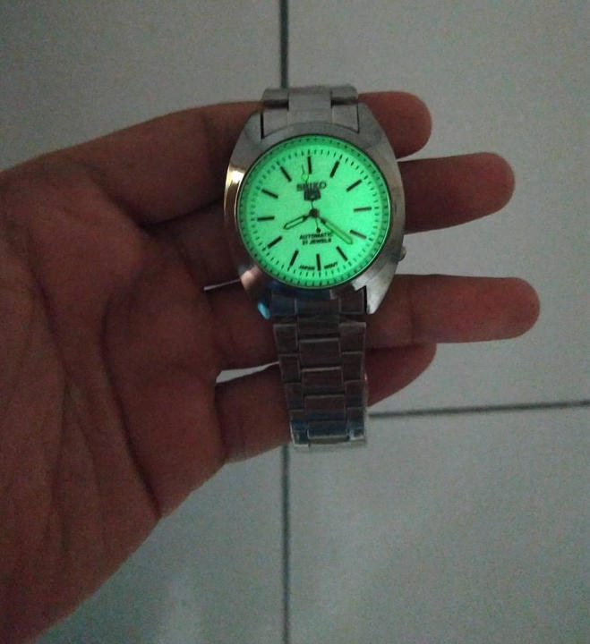 Seiko Luminous Dial Seiko Automatic SILVER Luminous Glow In The