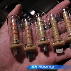 USB LED ไฟรถยนต์ปรับระดับได้ไฟติดรถยนต์สัมผัสได้โคมไฟกลางคืนไฟ LED ขนาดเล็กสำหรับโต๊ะในห้องนอนรถ