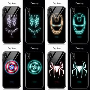 Hontinga สำหรับ เคสโทรศัพท์ เคส realme 5I กรณีส่องสว่างเวนเจอร์สมหัศจรรย์ซูเปอร์ฮีโร่กัปตันอเมริกาไอรอนแมนกรณีเรืองแสงในที่มืดกระจกนิรภัยโทรศัพท์กรณีกลับปลอกปก