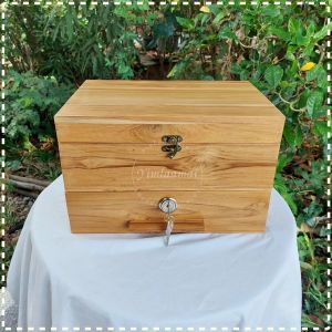 กล่องเก็บเงิน 2 ชั้น กล่องพ่อค้า แม่ค้า กล่องสมบัติ กล่องเก็บของ กล่องไม้ หีบไม้ หีบไม้สักงานไม้สัก (แถมฟรี!!!! ทำสีเคลือบเนื้อไม้แววาว)