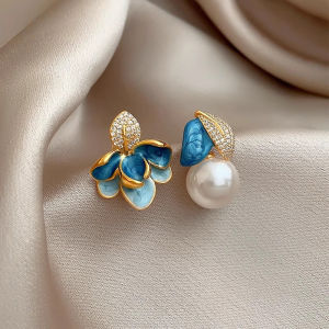 Fashionable Ring Gift s925滴油镶钻花朵耳环复古百搭气质耳钉女时尚通勤耳饰设计感小众