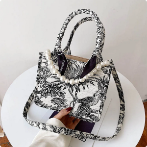 Tas Selempang Wanita Mini Sling Bag Cewek Tali Rantai Hand Bag Mini Fashion Bangkok Korea Kekinian