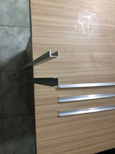 Thanh nhôm U Size 14x9 cao 9mm đáy 14mm dày 0.9mm Dài 1m