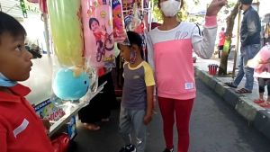 Stiker Gulali Karakter Beruang: Desain Lucu untuk Aksesoris Gulali Anak