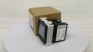 Authentic Original OMRON E5CC-RX2ASM-800 E5CC-QX2ASM-800 E5CC-CX2ASM-800 Digital Display Temperature Controller Switches