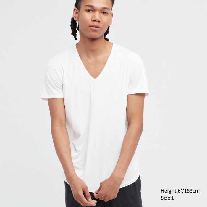Uniqlo men's v neck t shirt hotsell