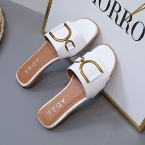 Free Shipping Summer WomenS Chic Sandals New Fashion Versatile Slip-On Flats For Outdoor Wear