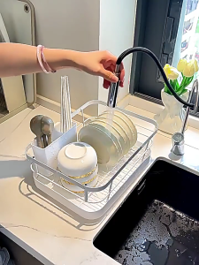 Phong cách hiện đại món ăn khô giá lưu trữ cho bồn rửa nhà bếp có thể điều chỉnh độ rộng đa năng mạnh mẽ kệ lưu trữ kim loại